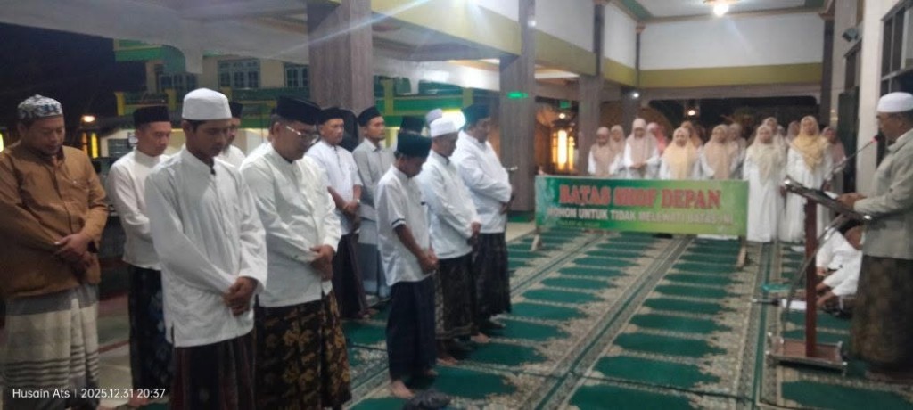 Berita: Pengurus Remaja dan Muslimat Masjid Besar Al-Falah Kencong Dilantik untuk Periode 2025-2028